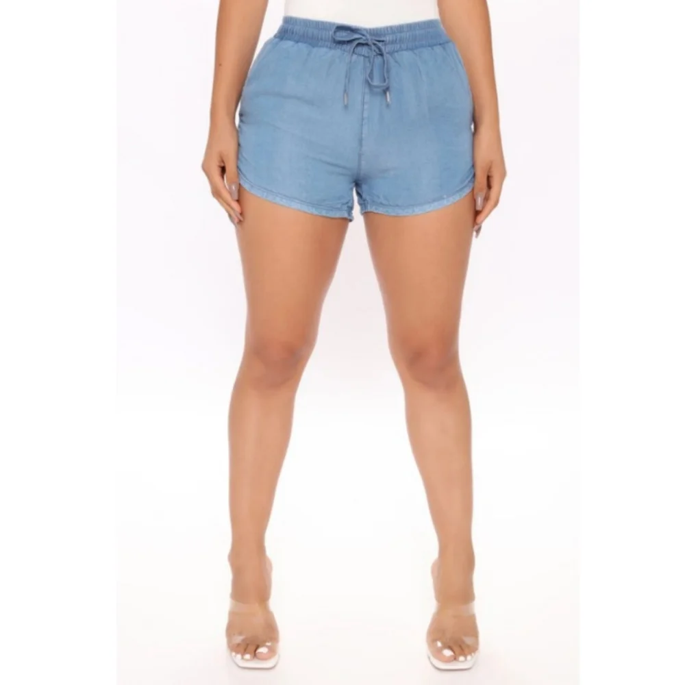 Short Shorts - Picture 1 of 6
